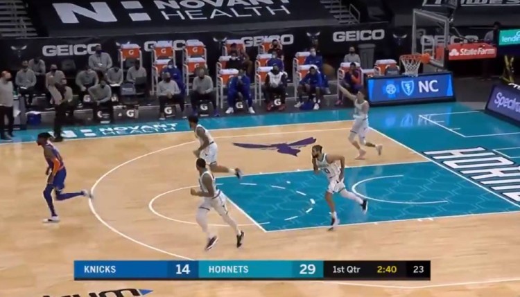  尼斯vs马赛延期因暴雨侵袭球场  