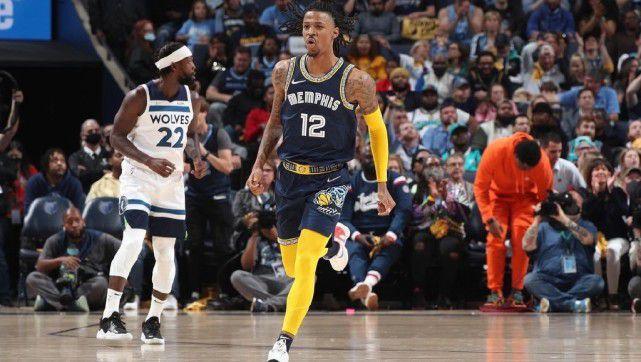  莫兰特准绝杀灰熊擒狼守住前八  